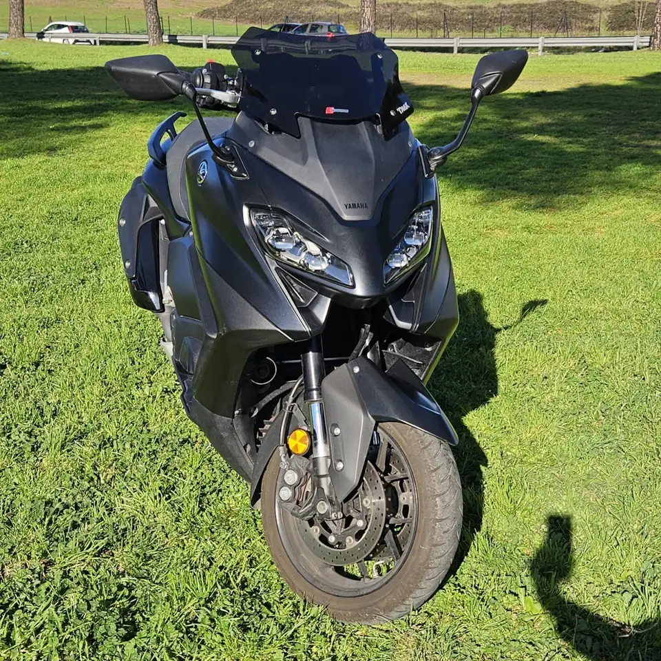 Yamaha Tmax 560