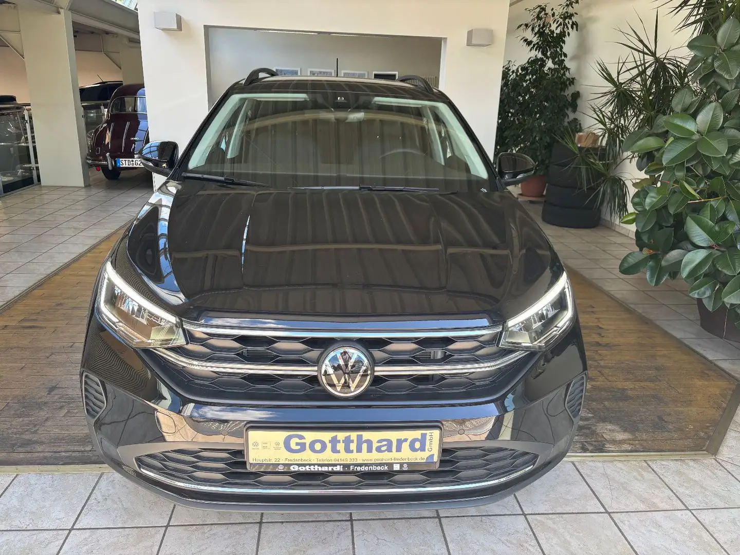 Volkswagen Taigo 1.0 TSI OPF 85 kW DSG Life Schwarz - 1