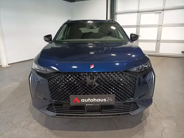 DS Automobiles DS 7 Crossback view 2