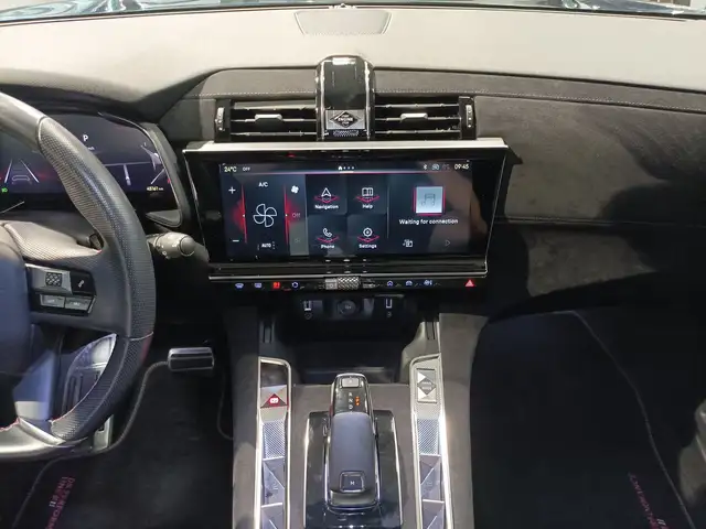 DS Automobiles DS 7 Crossback view 12