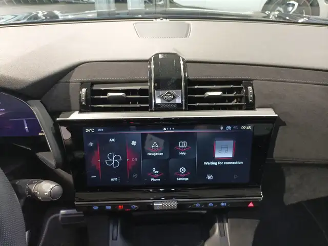 DS Automobiles DS 7 Crossback view 11