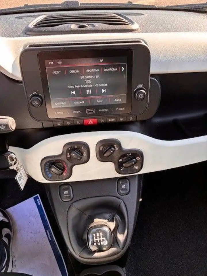 Fiat Panda 1.0 70cv FireFly S&S Hybrid City Cross 13