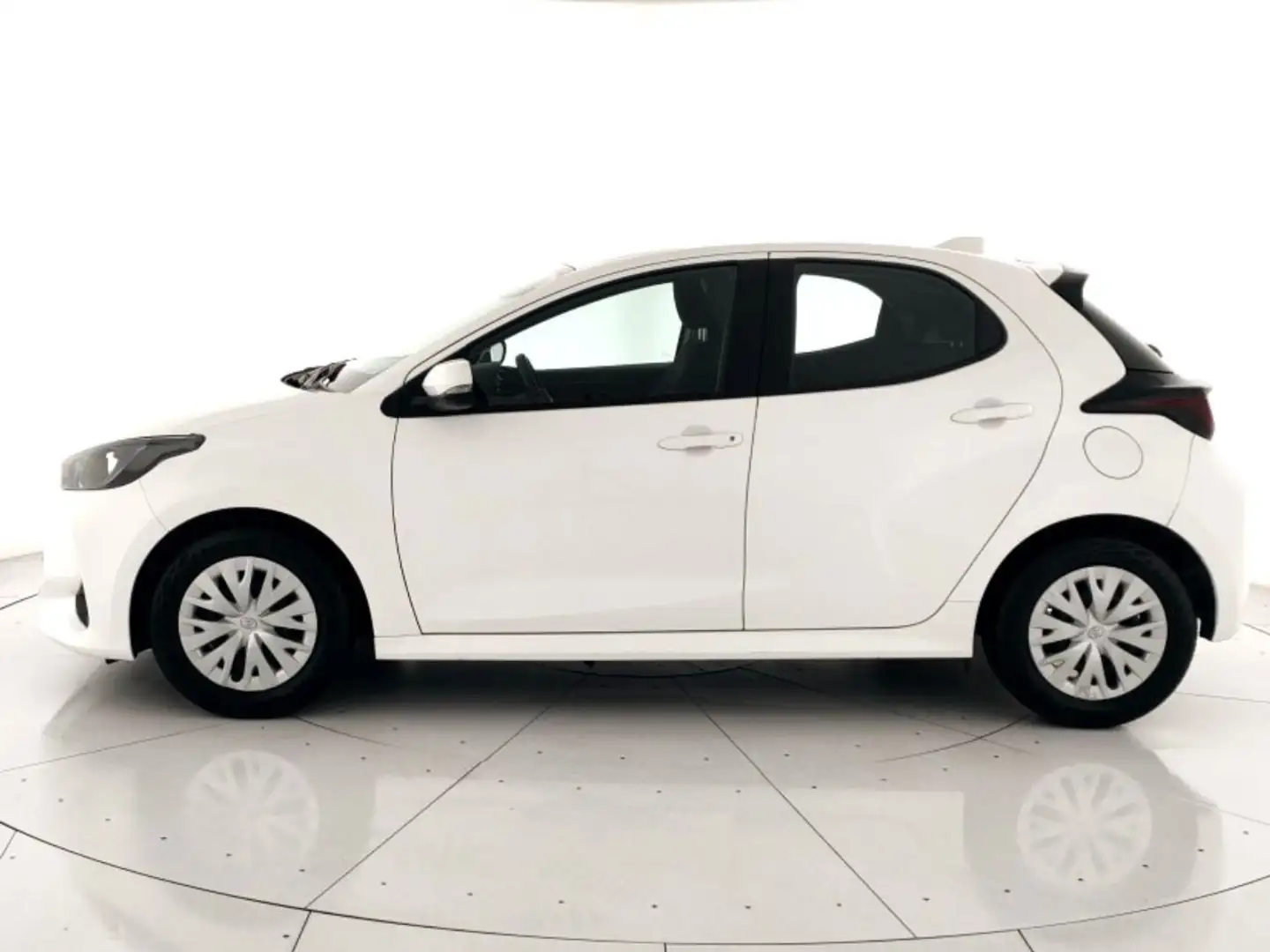 Toyota Yaris 1.0 Active Blanc - 2