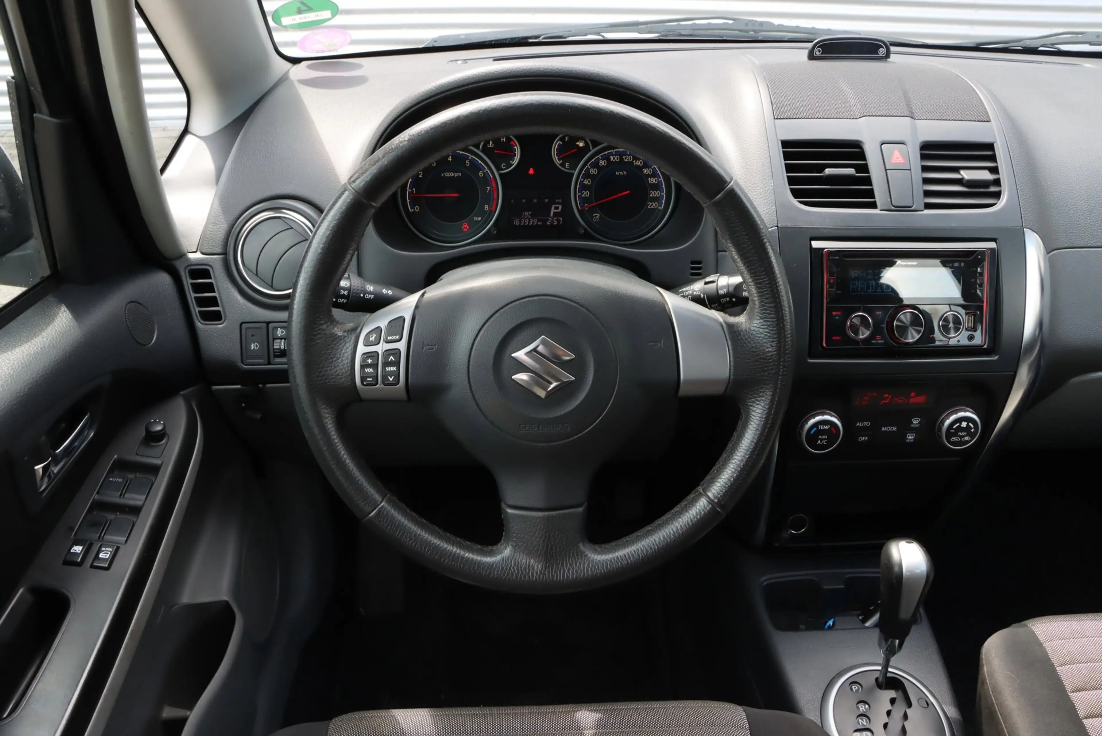 Suzuki SX4 1.6 Exclusive | AIRCO | TREKHAAK — photo 6