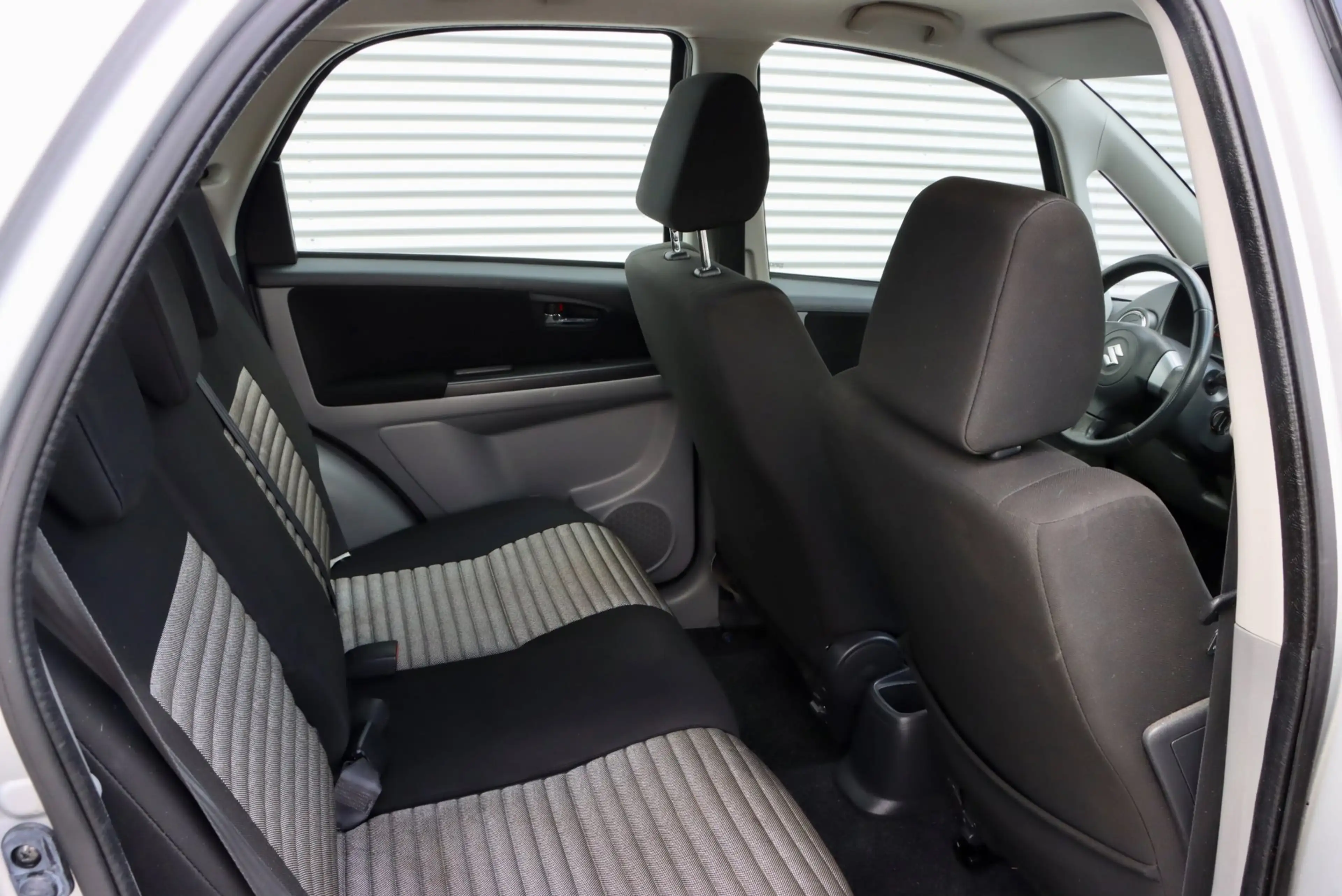 Suzuki SX4 1.6 Exclusive | AIRCO | TREKHAAK — photo 11
