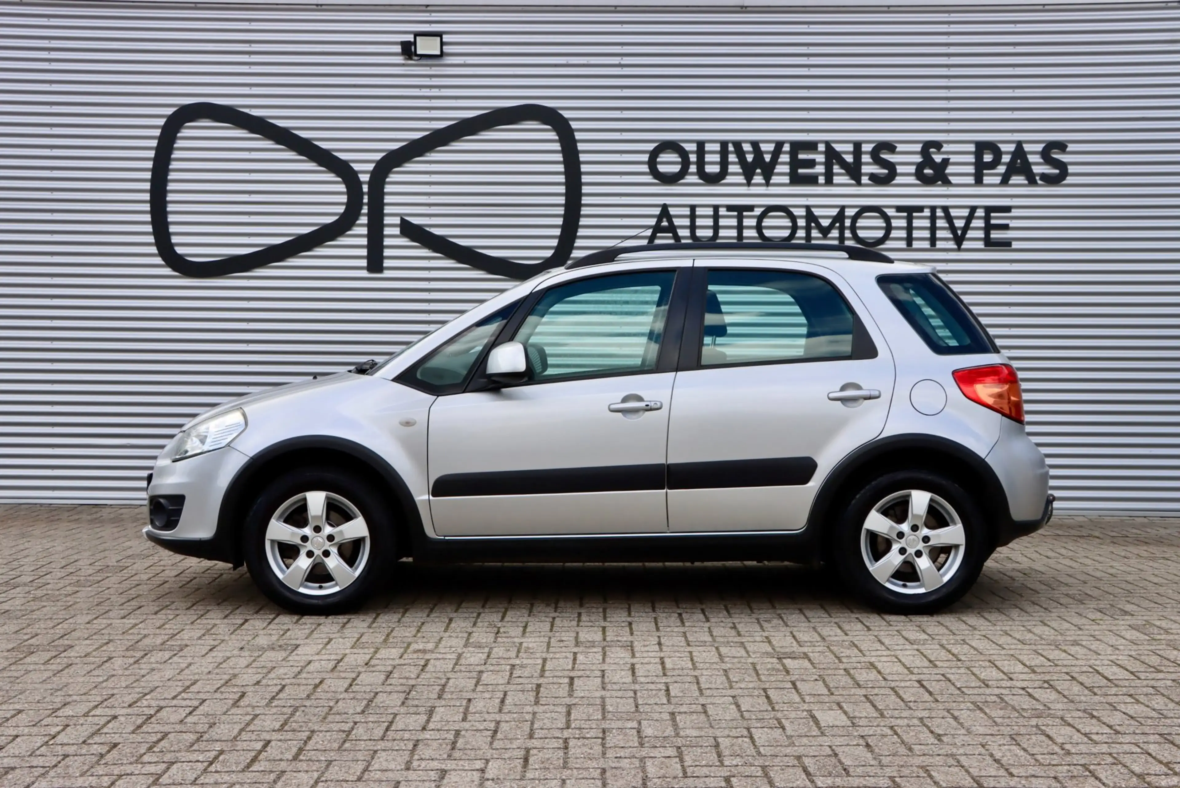 Suzuki SX4 1.6 Exclusive | AIRCO | TREKHAAK — photo 2