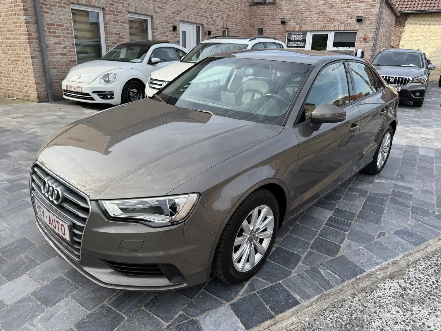Audi A3 A3 1.6 TDi*xenon*cuir*clim*etc.GARANTIE 12M* Beige - 1