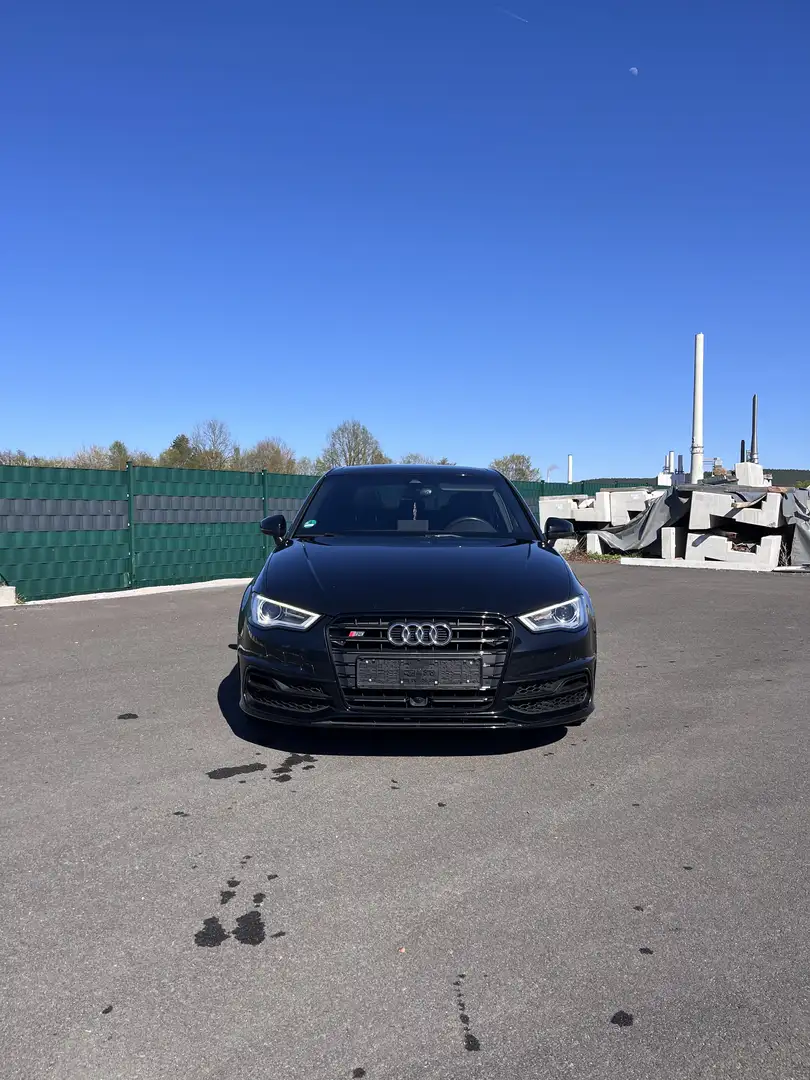 Audi S3 2.0 TFSI quattro no OPF; S-Line Noir - 1