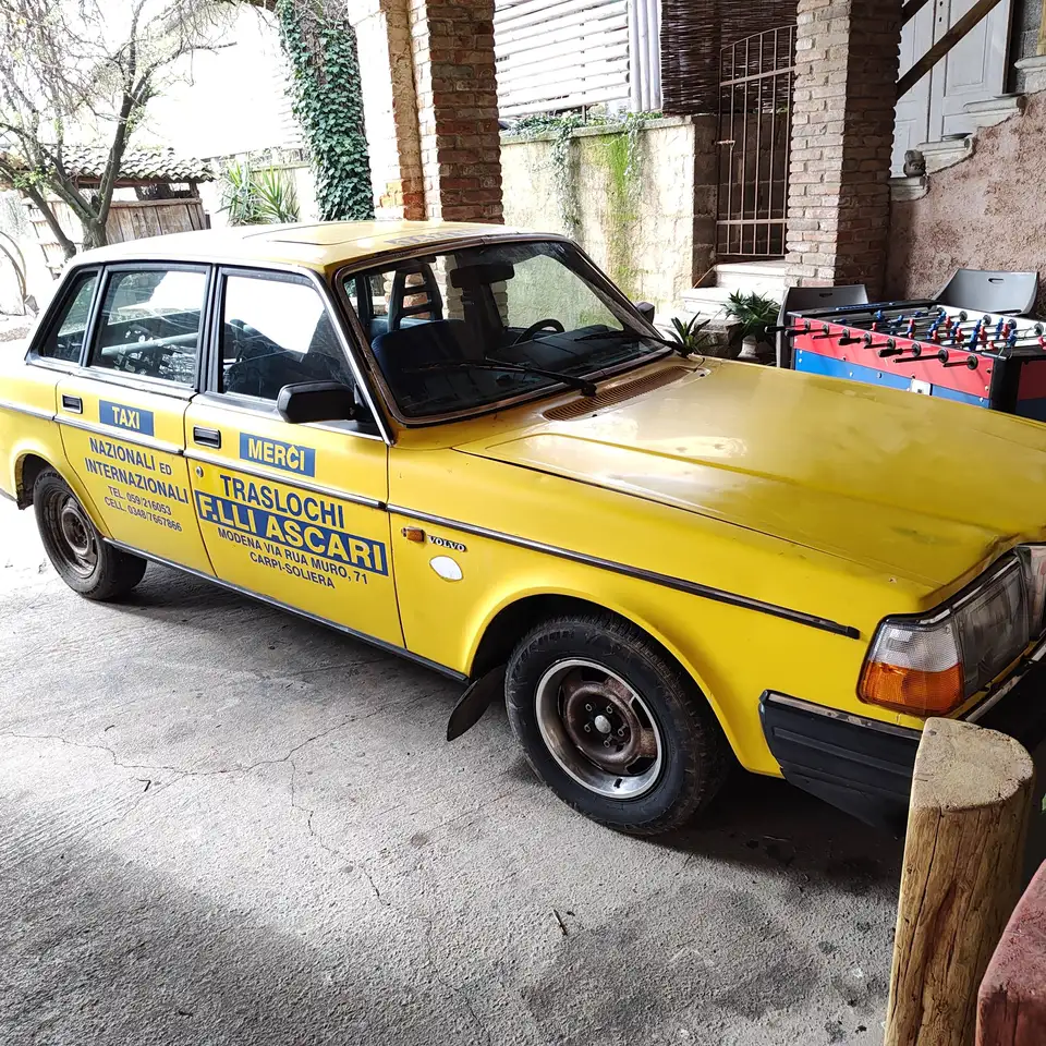 Volvo 240 2.4 D6 GLE, foto 7
