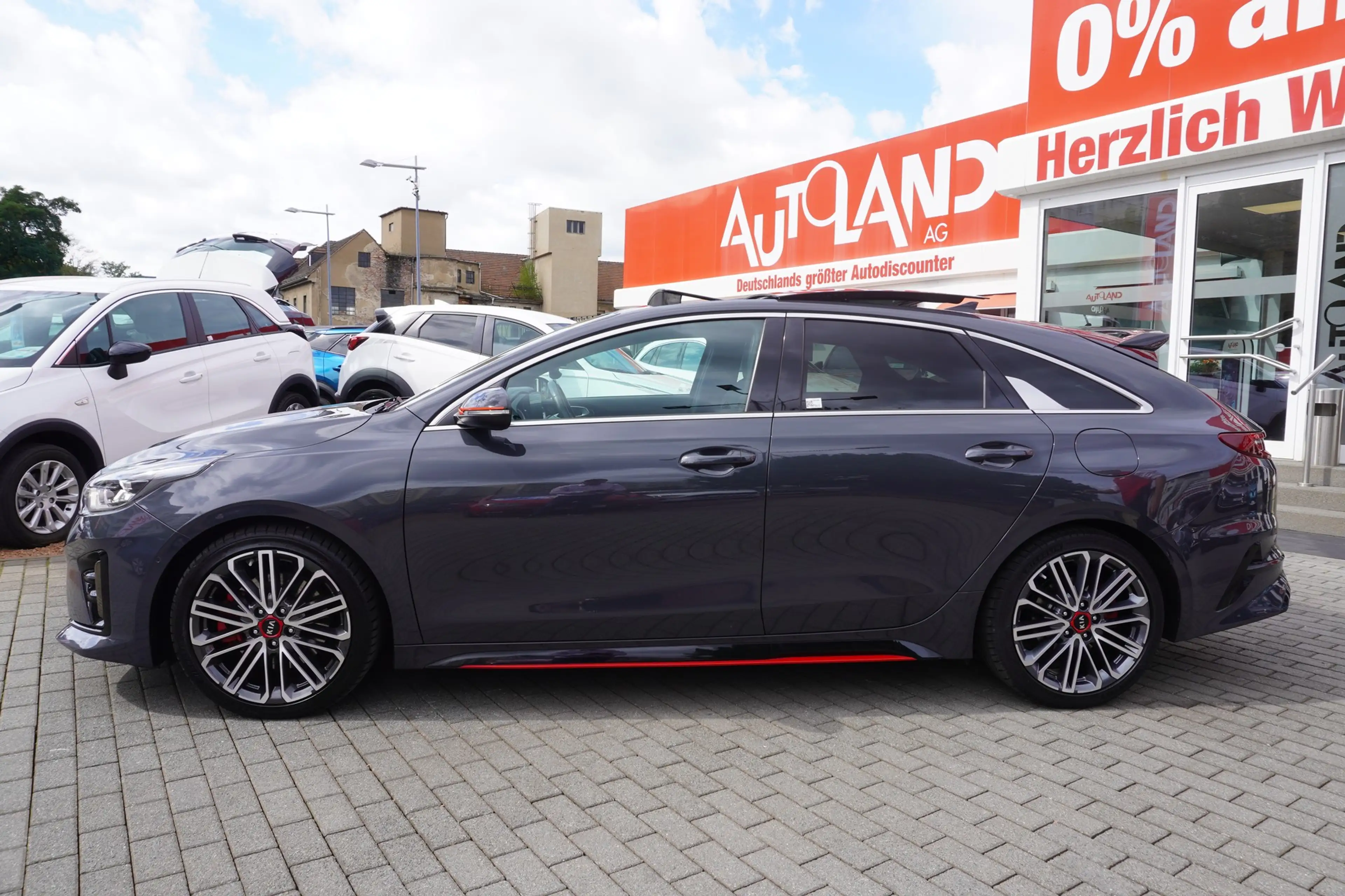 Kia ProCeed / pro_cee'd ProCeed 1.6 T-GDI GT LED Navi Ambiente-Beleuchtung — photo 3