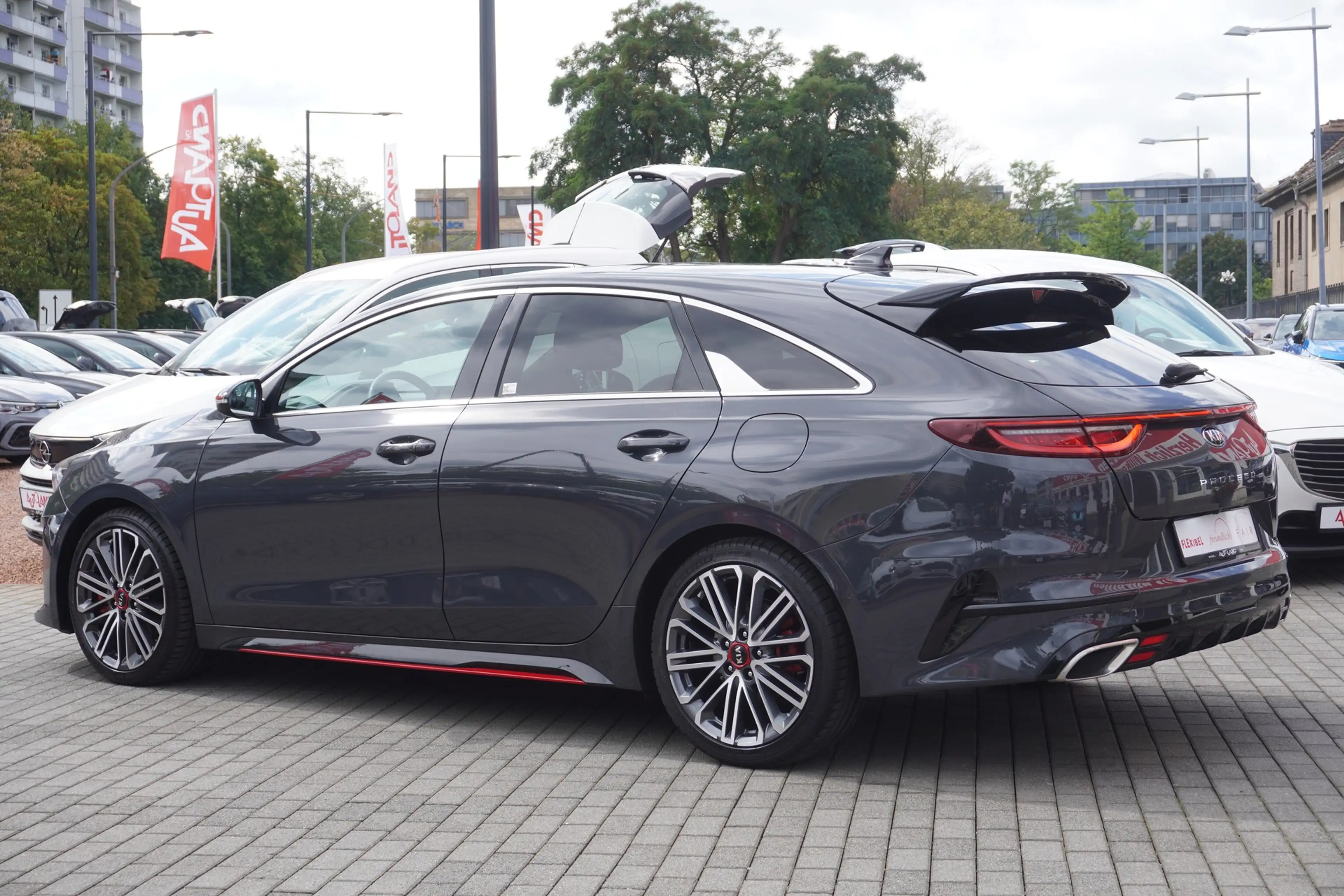 Kia ProCeed / pro_cee'd ProCeed 1.6 T-GDI GT LED Navi Ambiente-Beleuchtung — photo 4
