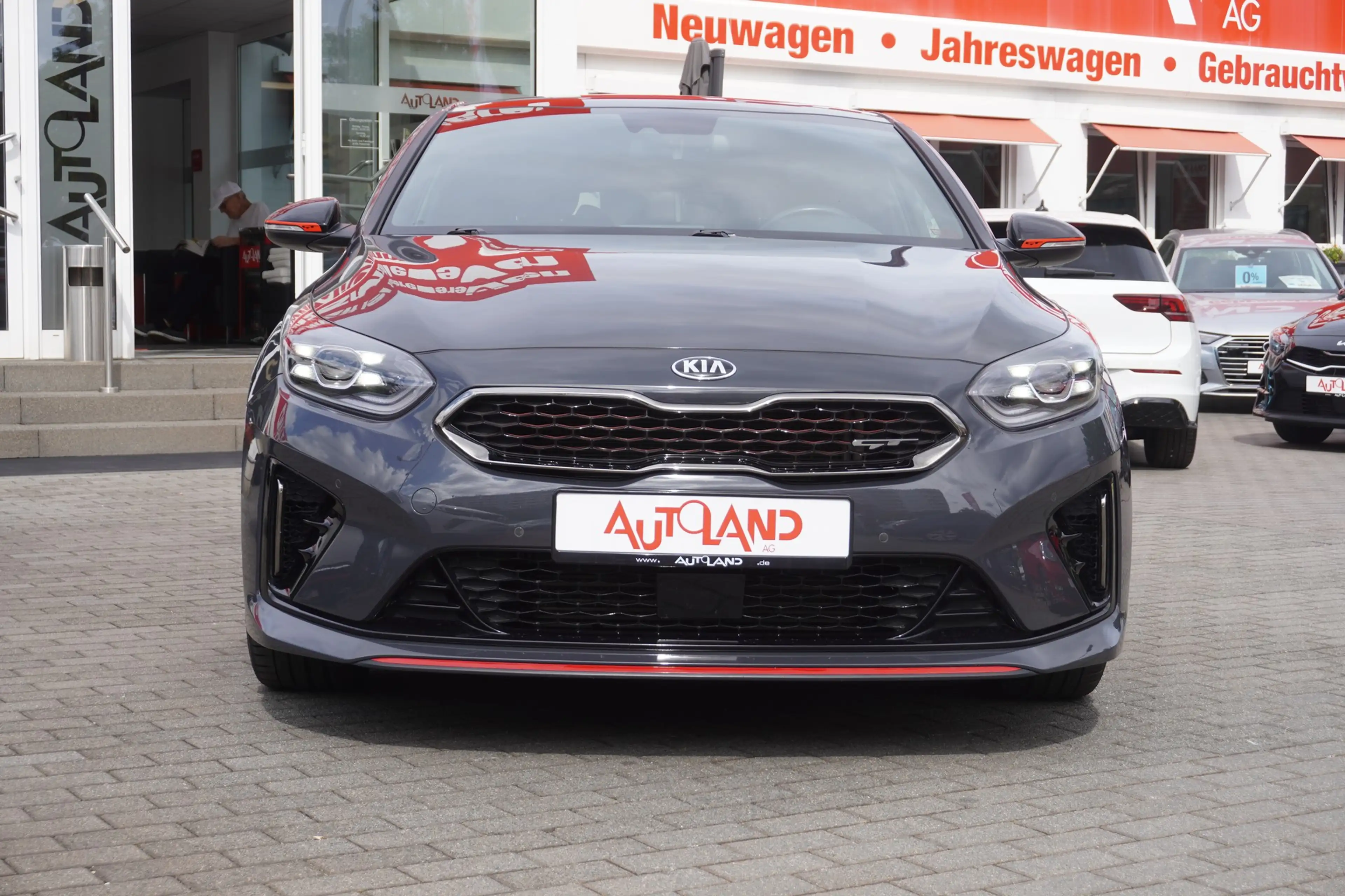 Kia ProCeed / pro_cee'd ProCeed 1.6 T-GDI GT LED Navi Ambiente-Beleuchtung — photo 9