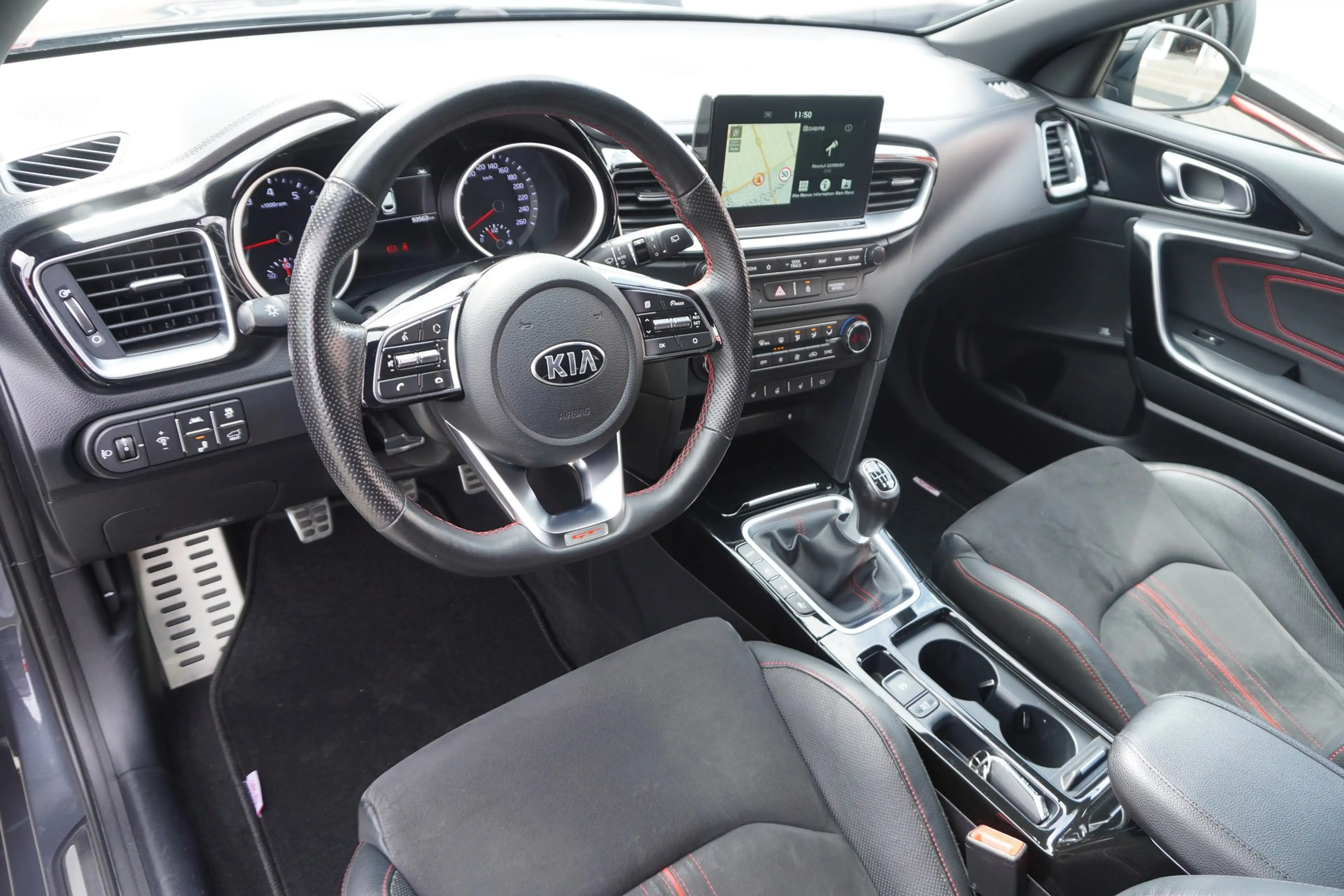Kia ProCeed / pro_cee'd ProCeed 1.6 T-GDI GT LED Navi Ambiente-Beleuchtung — photo 11