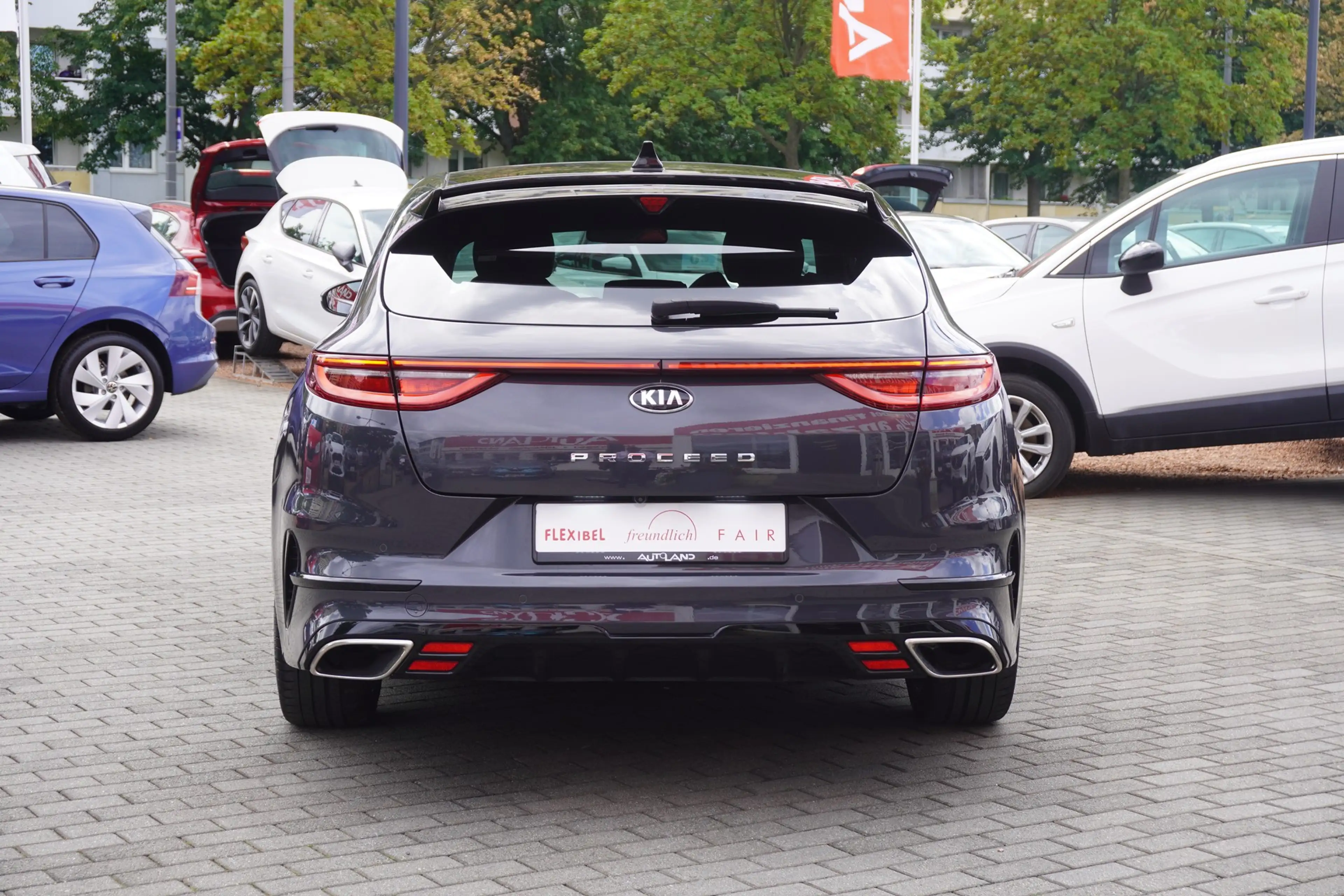 Kia ProCeed / pro_cee'd ProCeed 1.6 T-GDI GT LED Navi Ambiente-Beleuchtung — photo 5