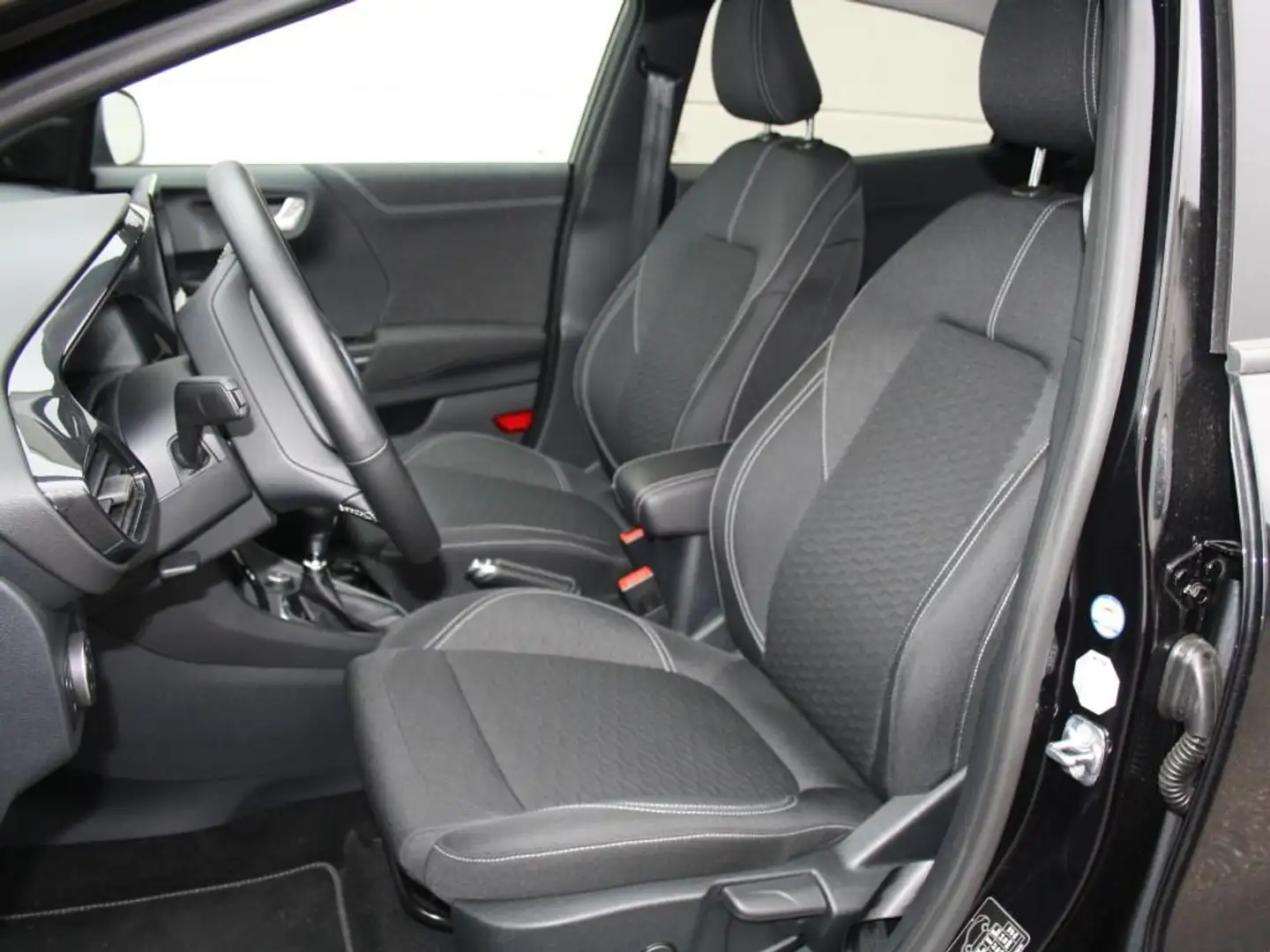 Ford Puma 1.0 MHEV Titanium Navi B&O Winter-Paket Černá - 2