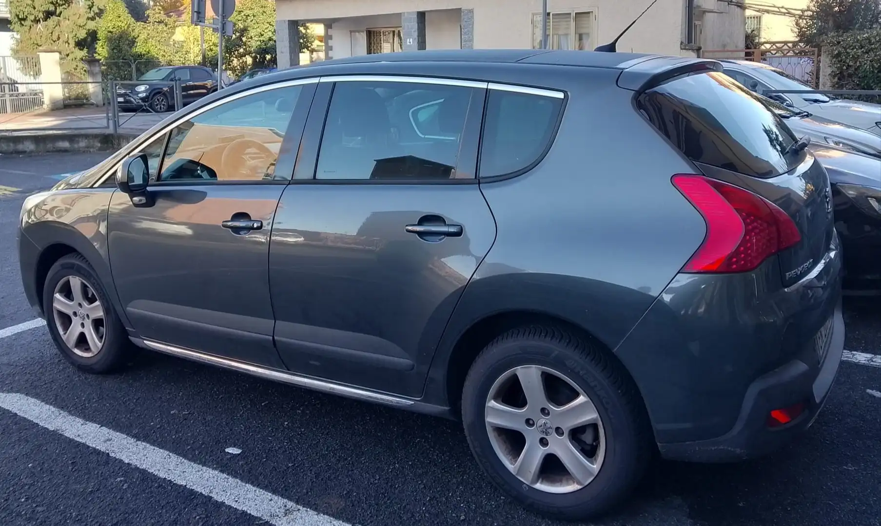 Peugeot 3008 3008 1.6 hdi 8v Access (premium) 112cv Grigio - 2