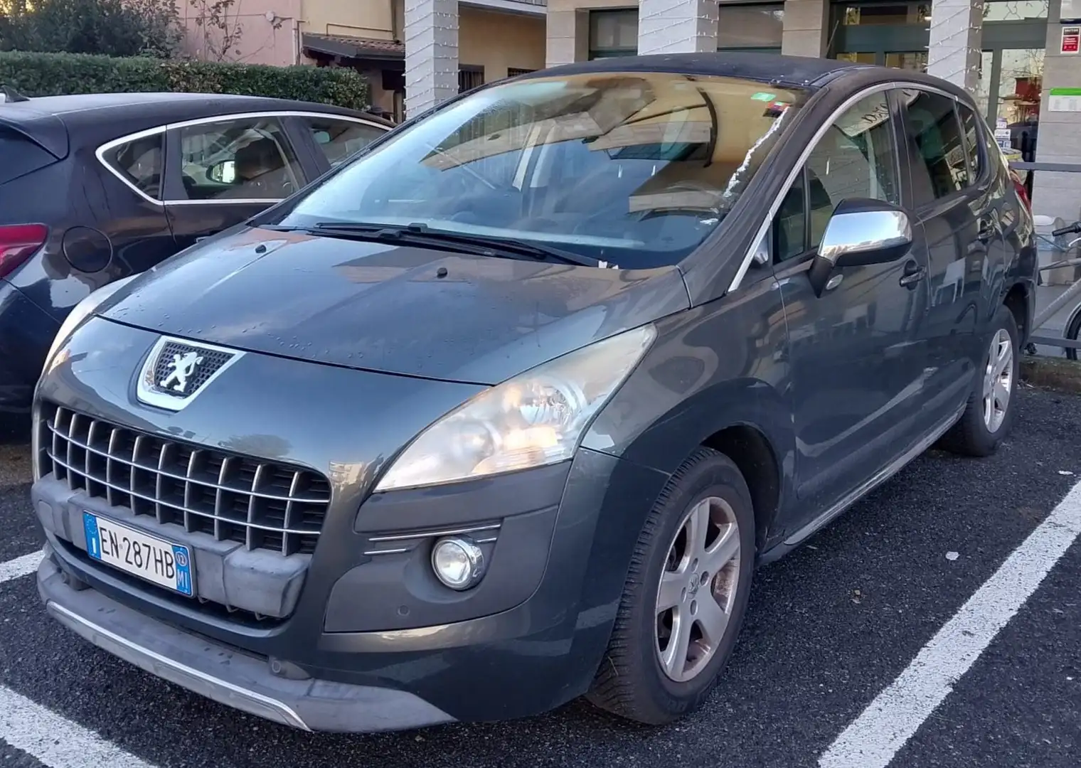 Peugeot 3008 3008 1.6 hdi 8v Access (premium) 112cv Grigio - 1