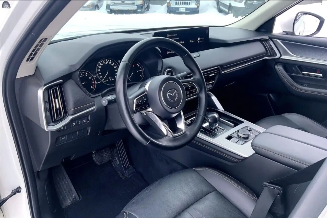 Mazda CX-90 photo Mazda CX-90