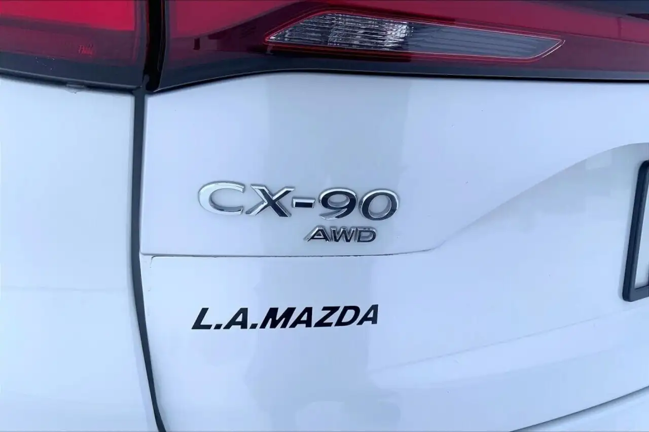 Mazda CX-90 photo Mazda CX-90