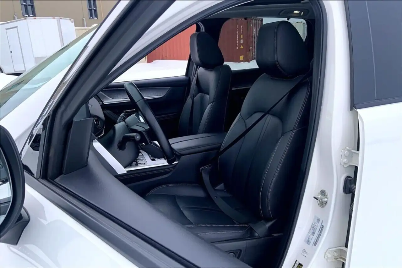 Mazda CX-90 photo Mazda CX-90
