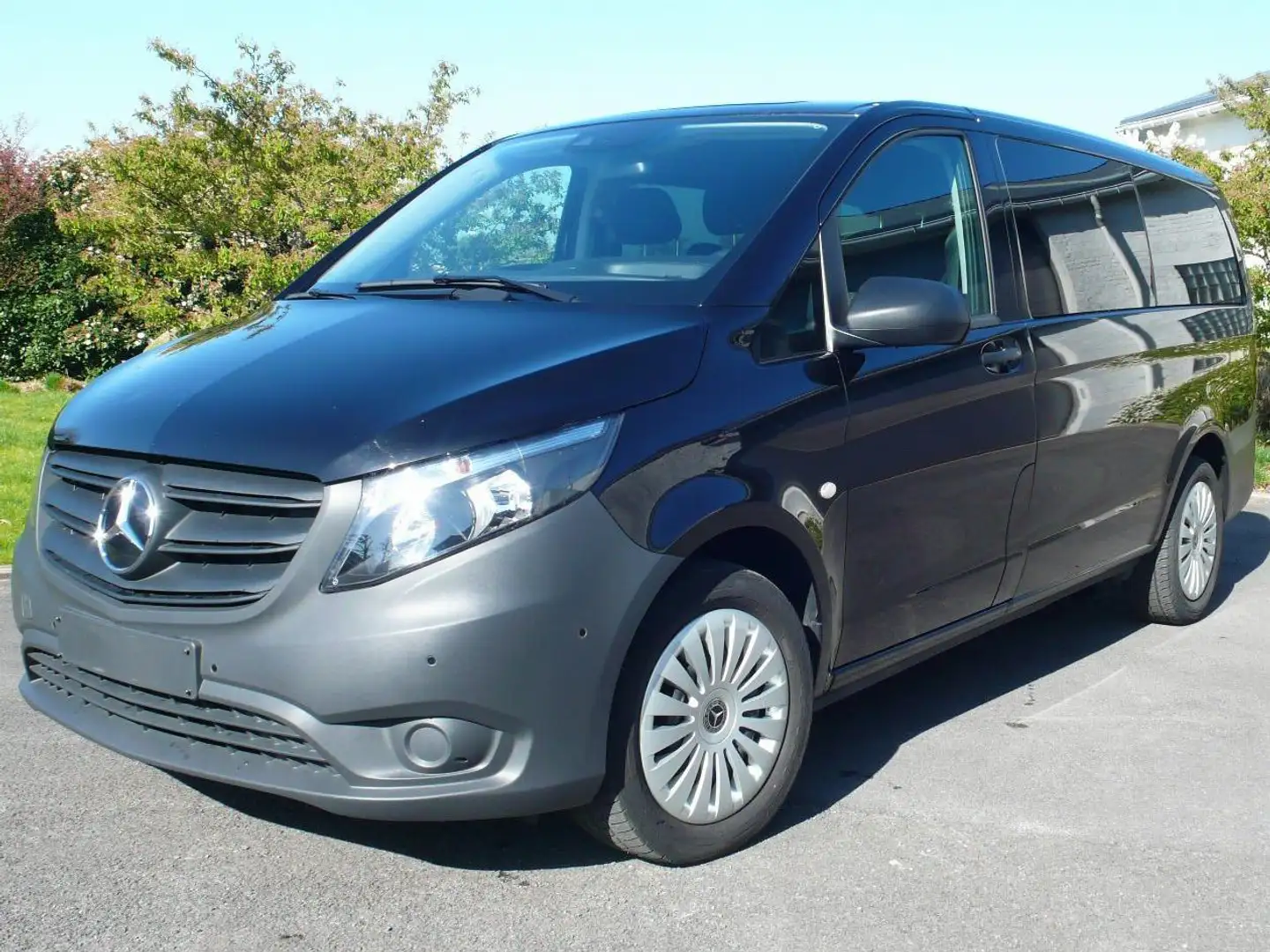 Mercedes-Benz Vito 116 CDI -L - 9-G Tourer - 9zitpl - 33.650 euro+btw Schwarz - 1