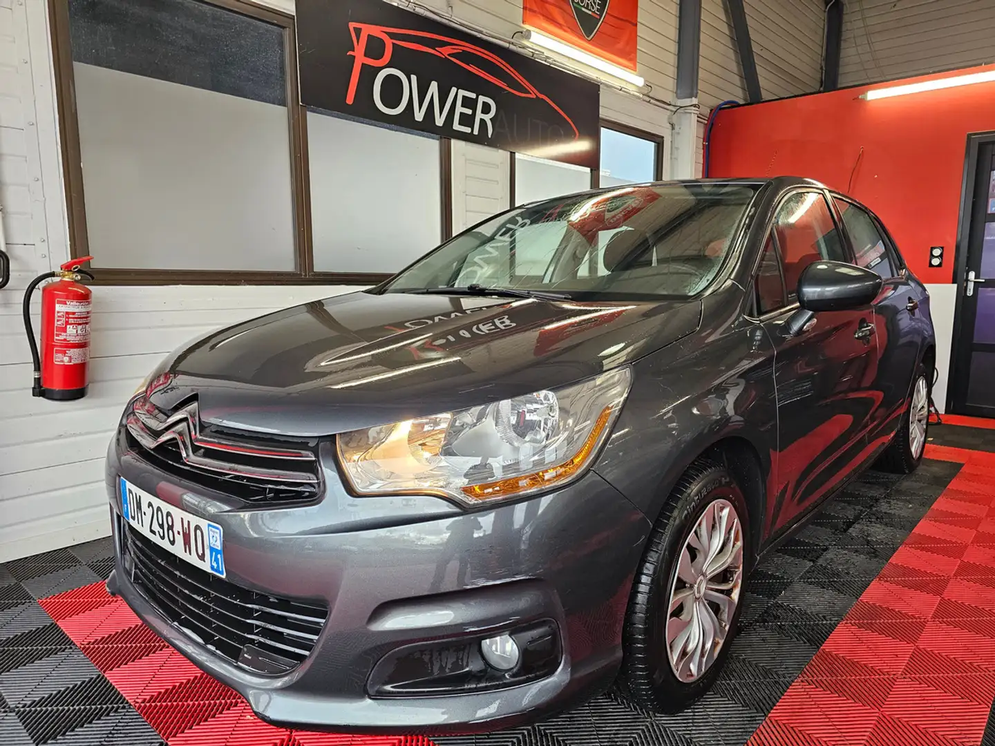 Citroen C4 1.4 vti 118004KMS Gris - 1