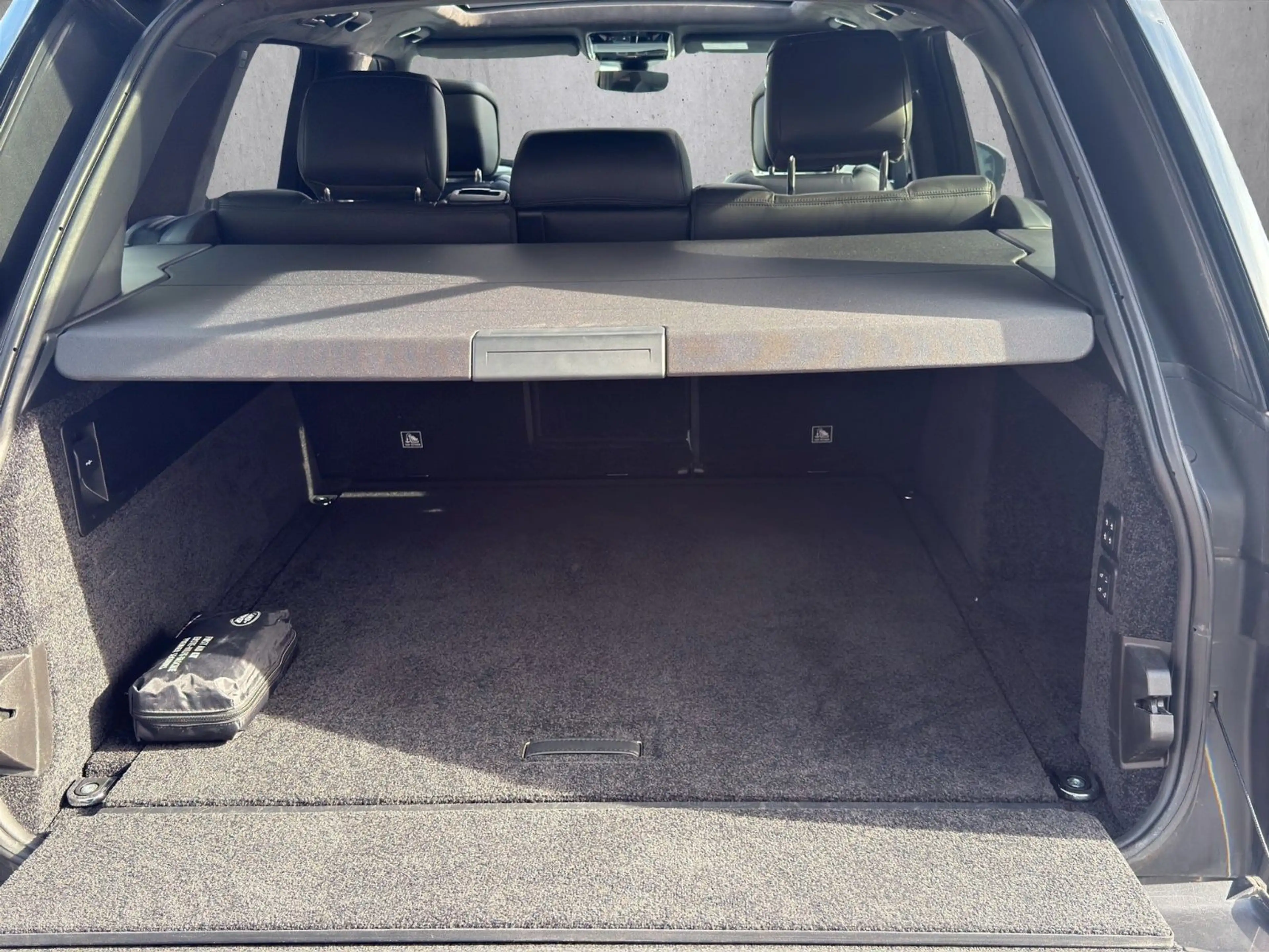 Land Rover Range Rover Vogue — photo 19