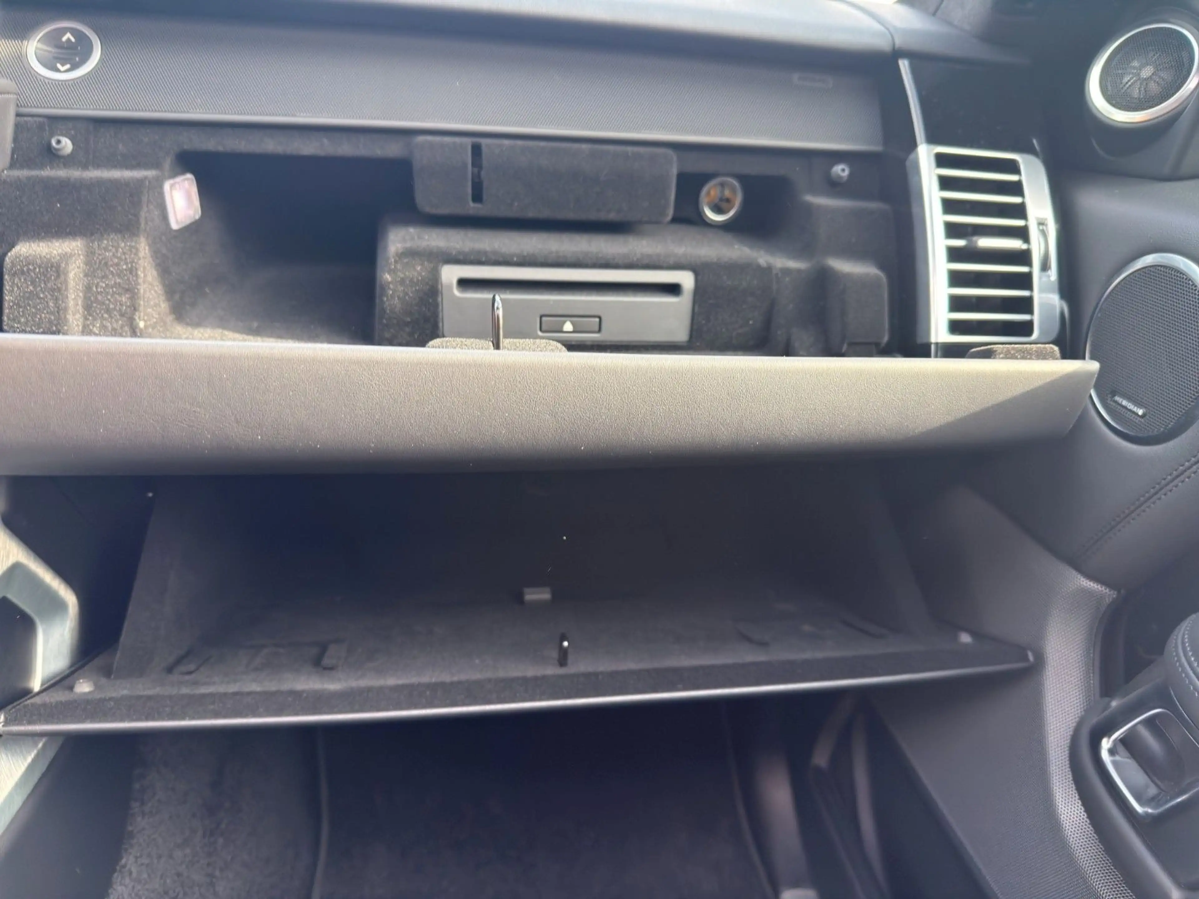 Land Rover Range Rover Vogue — photo 31