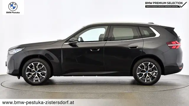 BMW X3 view 6