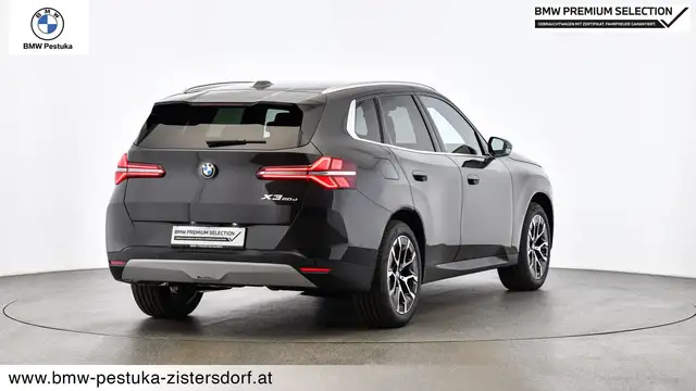 BMW X3 view 4
