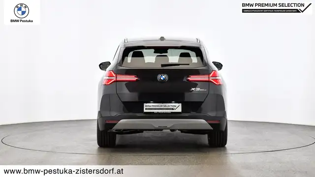 BMW X3 view 5