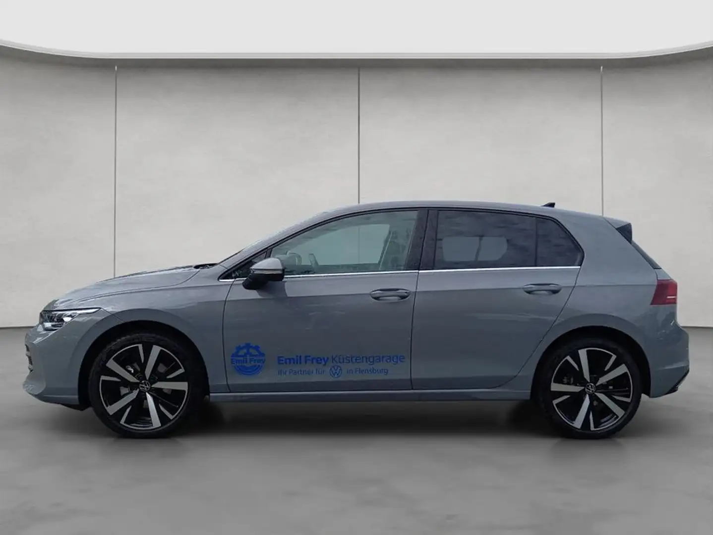 Volkswagen Golf VIII 1.5 l eTSI -Style- DSG LED Kamera Navi Grau - 2