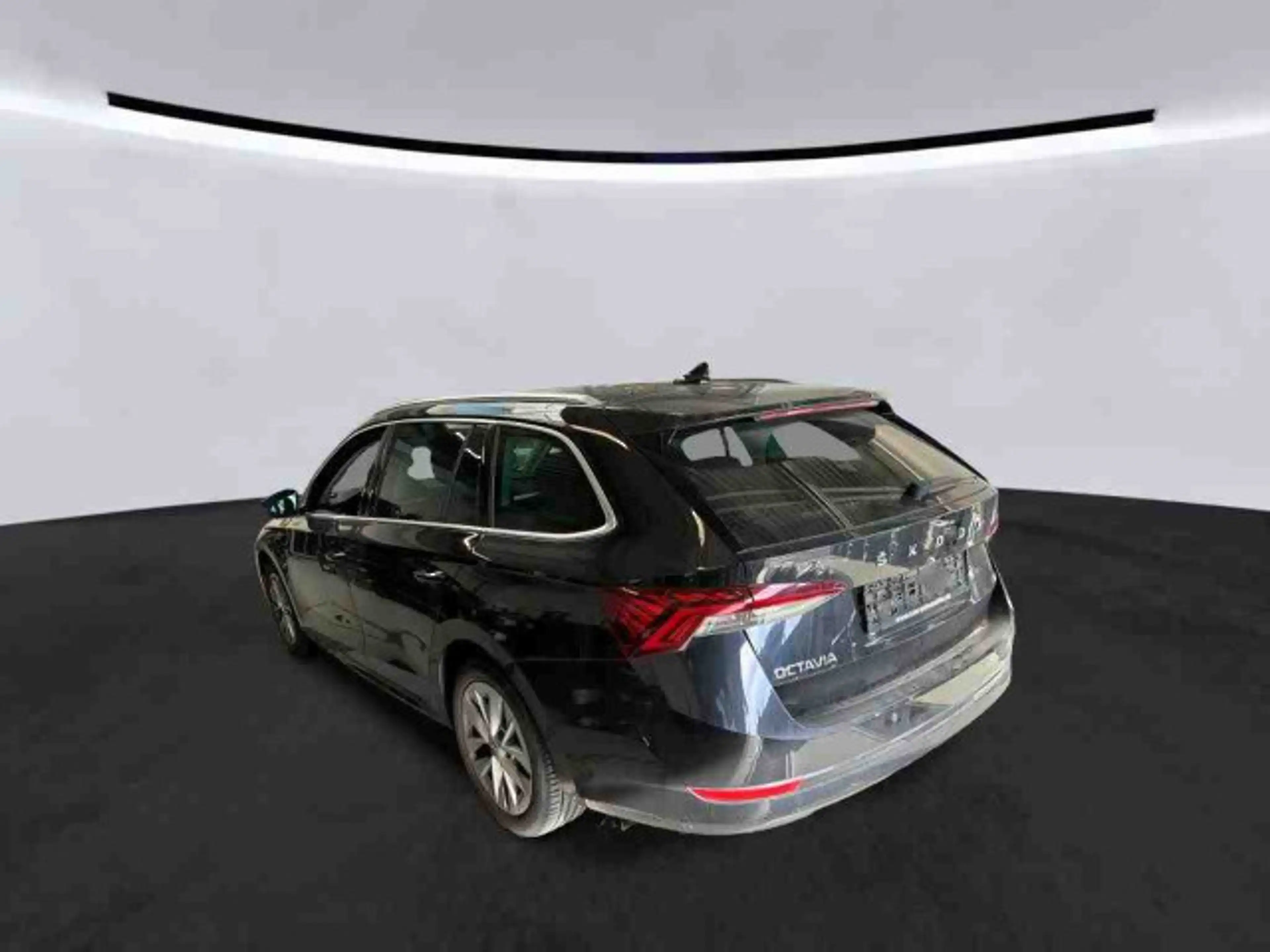 Skoda Octavia iV Combi Style 1.4 TSI LED Navi HUD ACC — photo 5