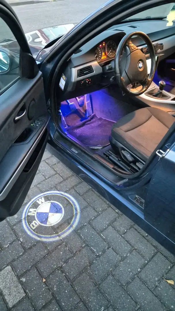 BMW 330 318i Blauw - 1