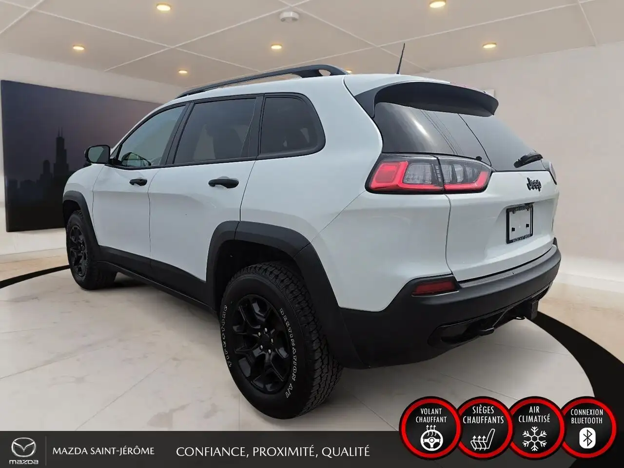 Jeep Cherokee снимка Jeep Cherokee
