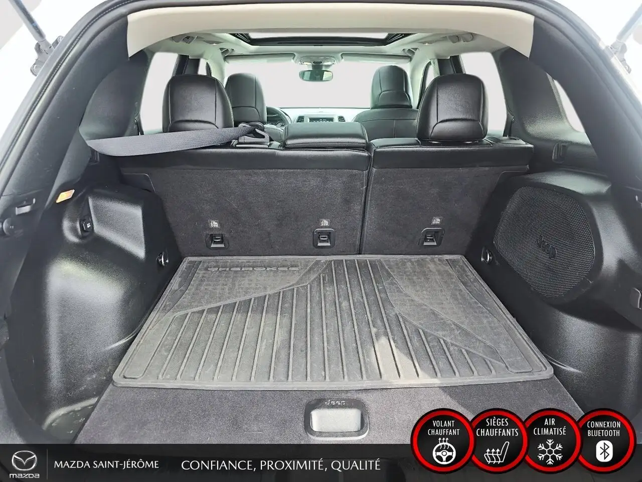 Jeep Cherokee снимка Jeep Cherokee