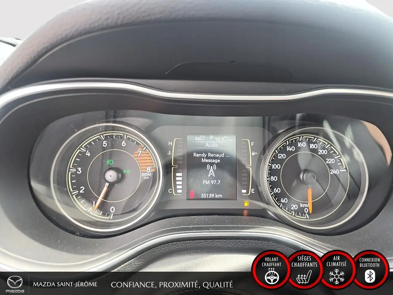 Jeep Cherokee снимка Jeep Cherokee