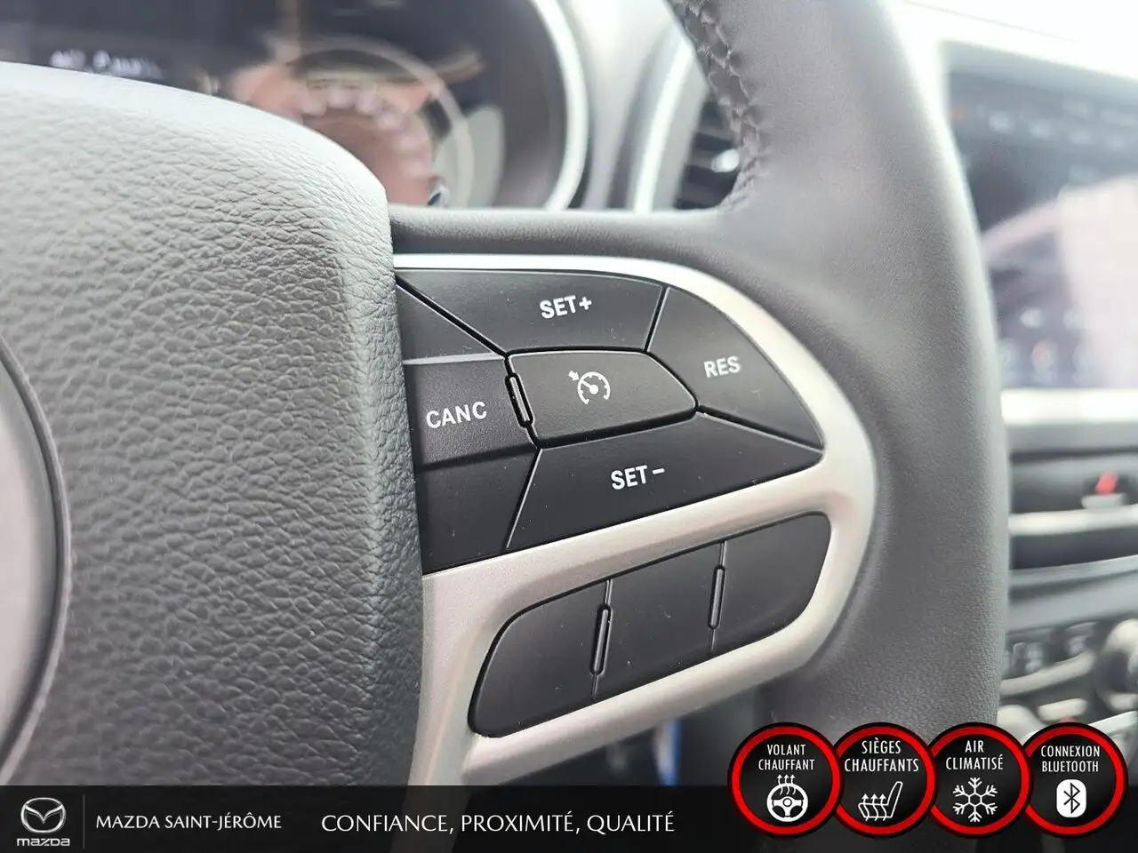 Jeep Cherokee снимка Jeep Cherokee