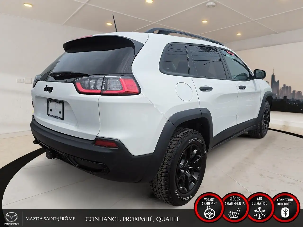 Jeep Cherokee снимка Jeep Cherokee