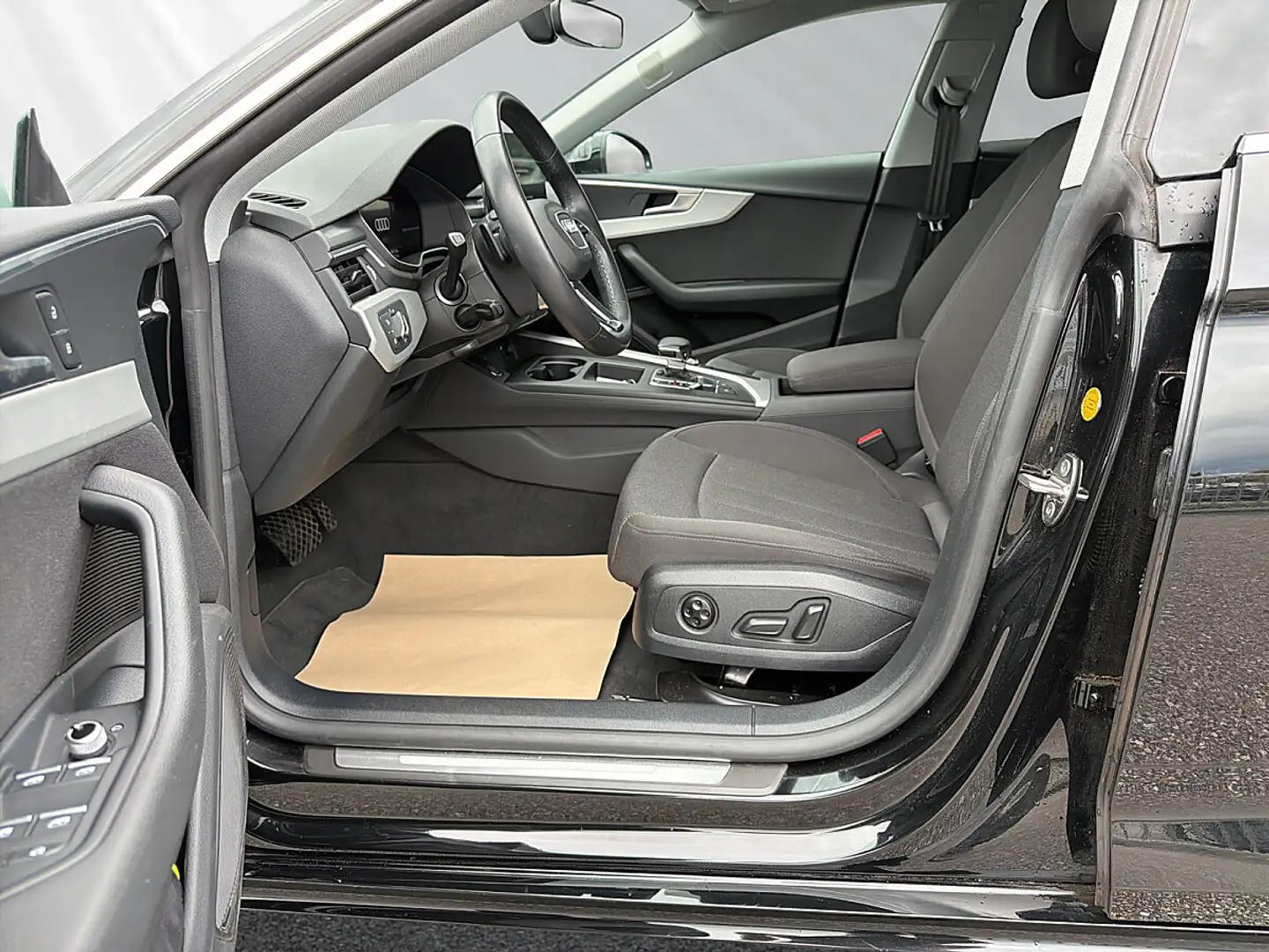 Audi A5 40 2.0 TDI quattro Sportback quattro advanced ( Schwarz - 2