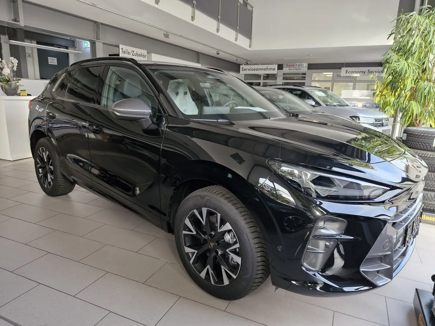 CUPRA Terramar 2.0 TSI 150 kW 4Drive,Navi,RFK,SHZ Schwarz - 1