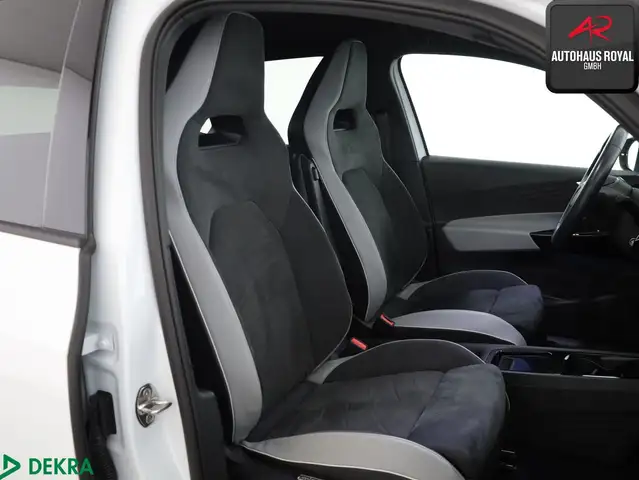 Volkswagen Id.3 view 11
