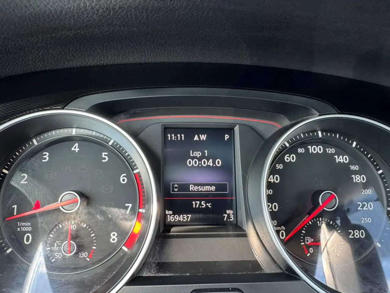Volkswagen Golf GTI photo Volkswagen Golf GTI