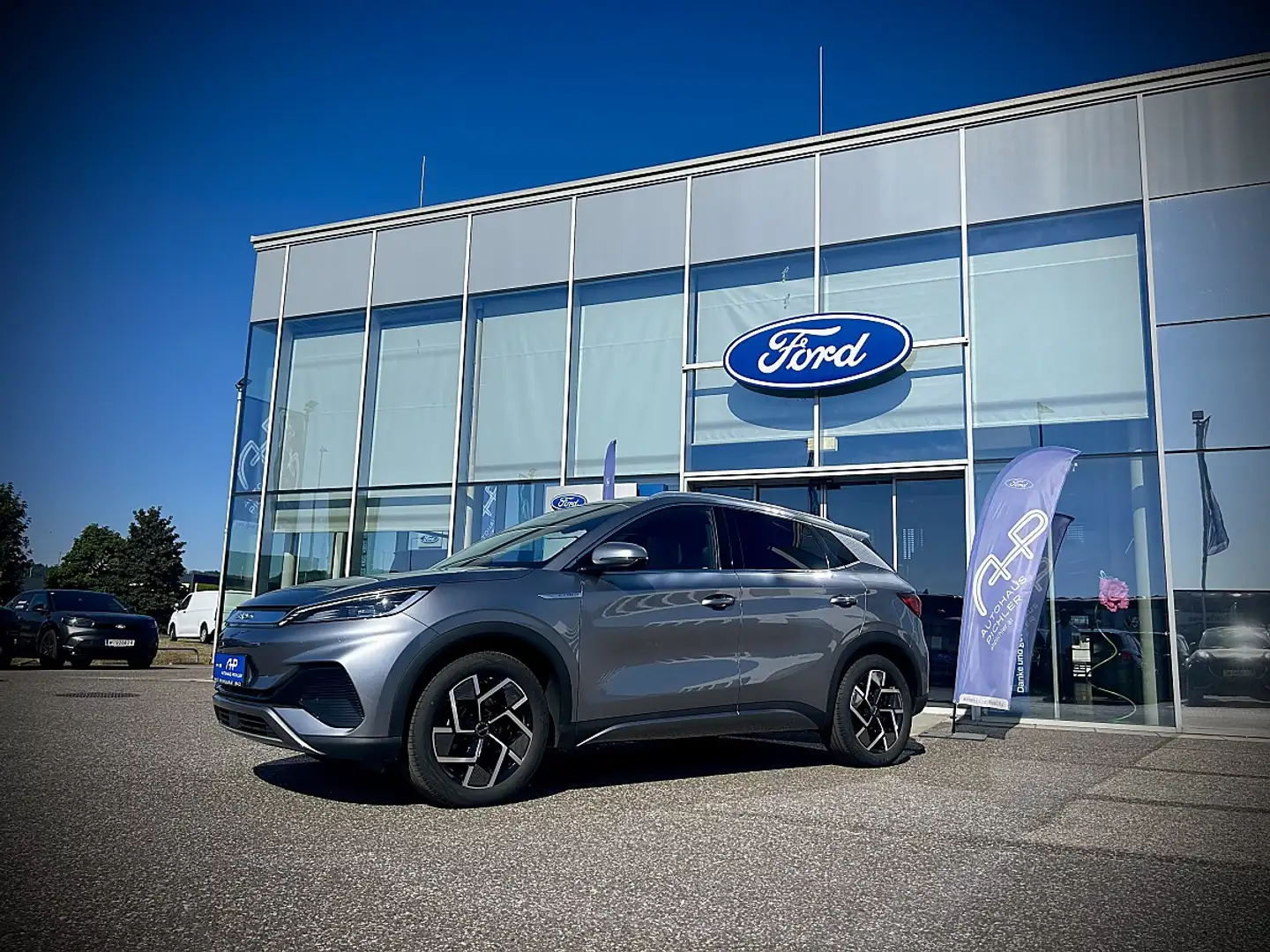 BYD Atto 3 Atto3 60,5 kWh Design 204PS PARKSENSOREN/RÜCKFA... Grau - 2