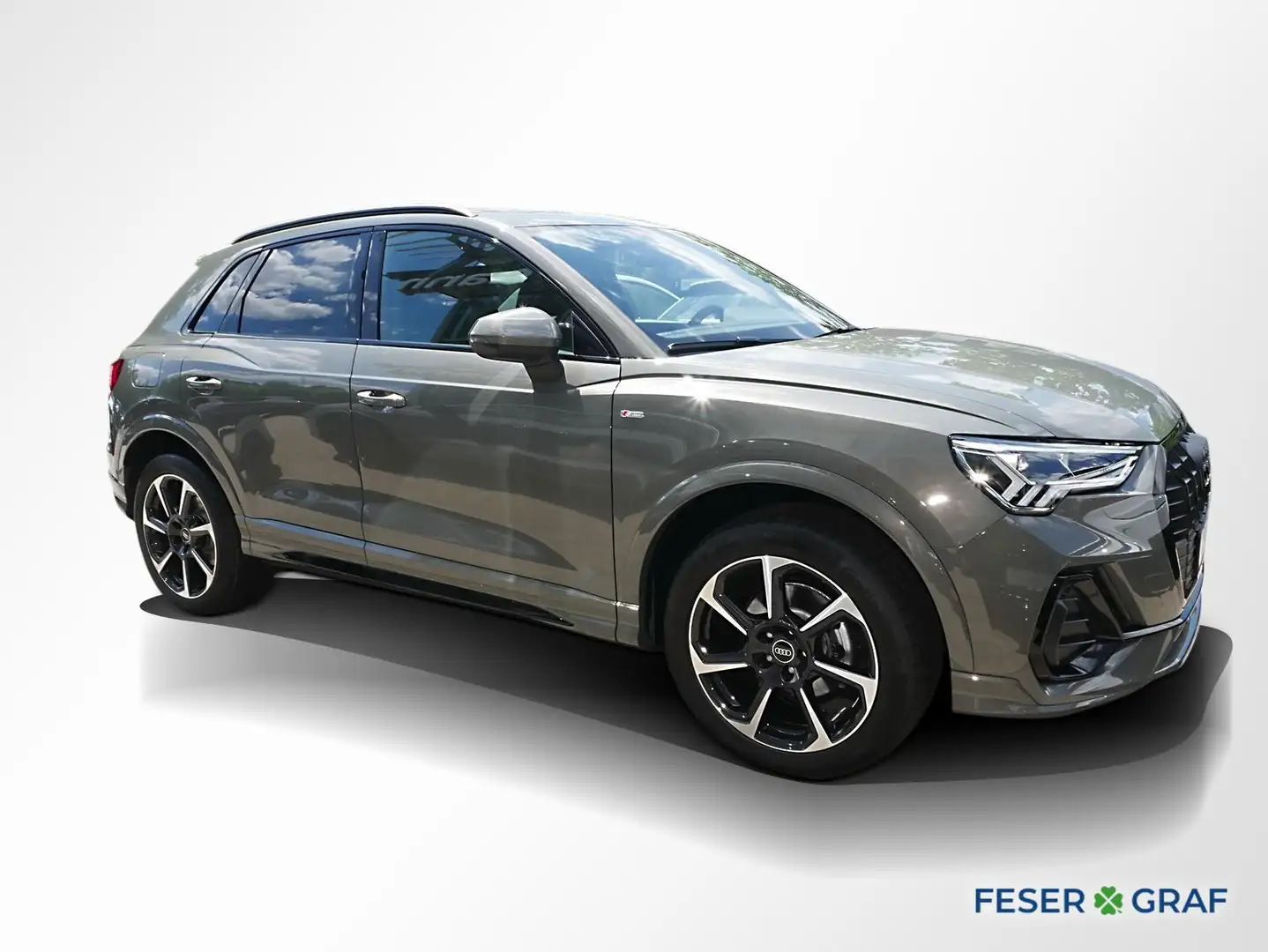 Audi Q3 35 TFSI 2x S line AHK LED Navi RüKa Sitzh Grau - 2
