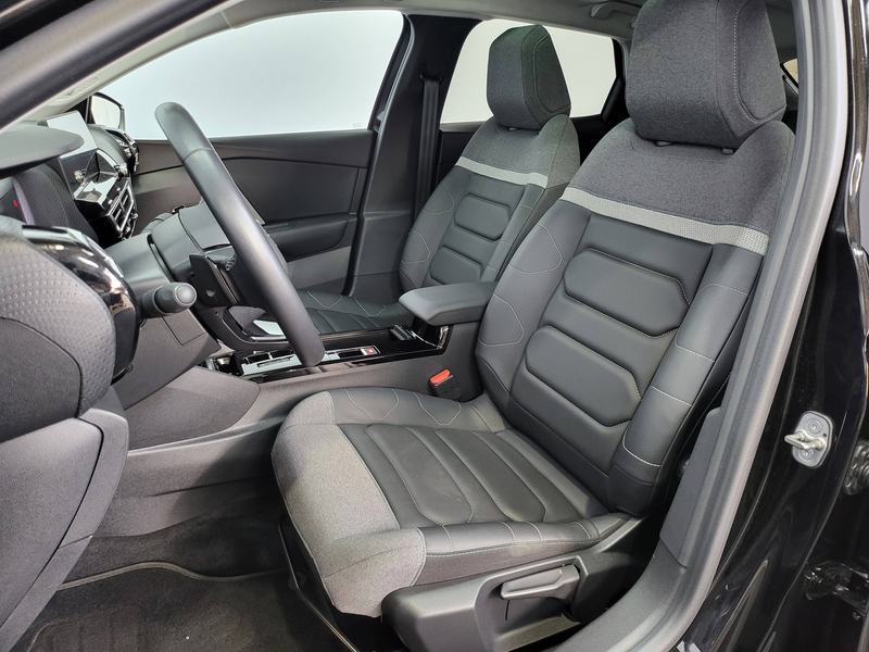 Citroen C4 1.2 PT | 2023 | 16.571 km | Automaat | Led | HUD | Adaptive Cruise | Pano | PDC | CarPlay | Navi — photo 13