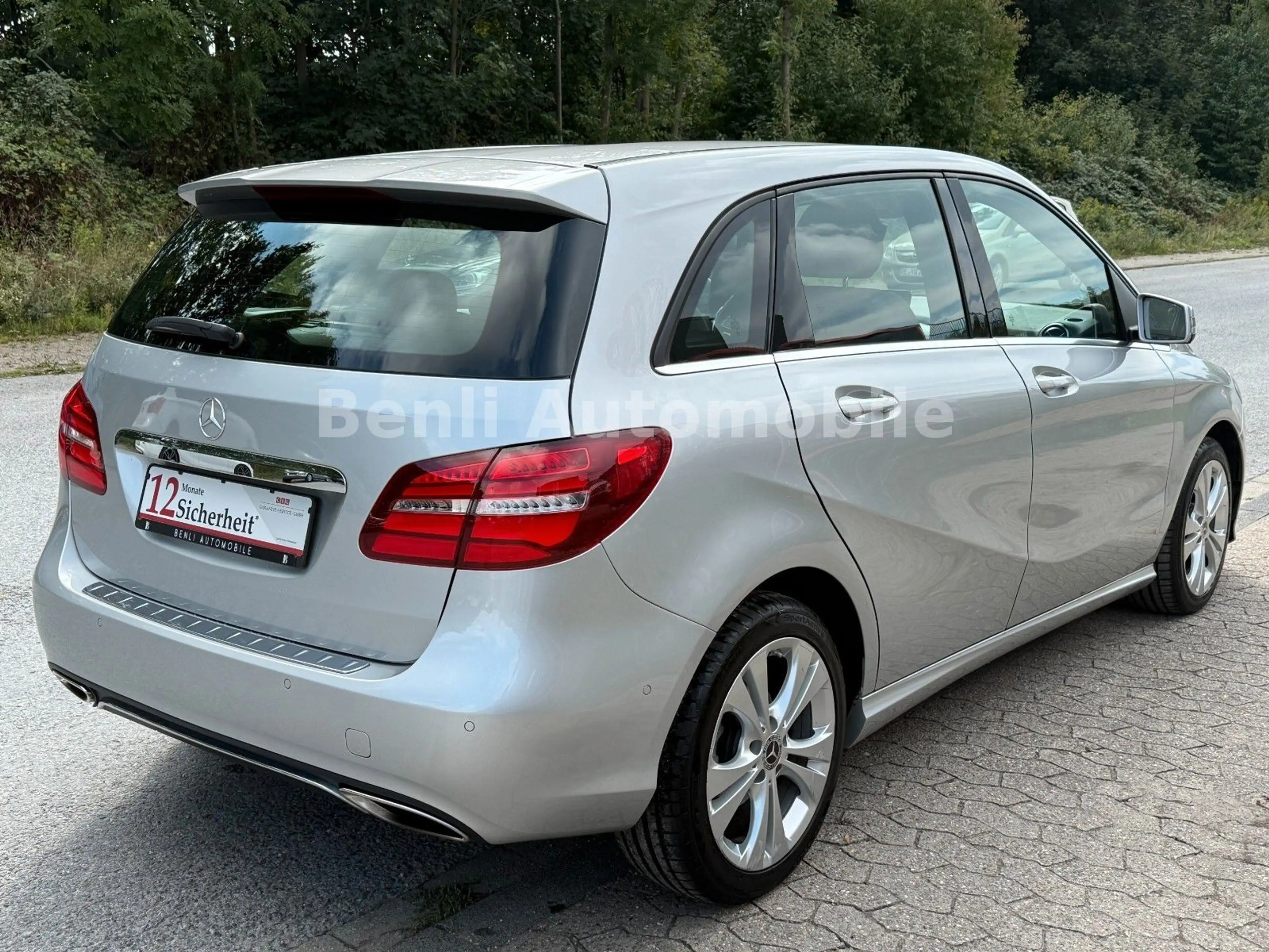 Mercedes-Benz B 200 /URBAN/LED/NAVI/TEILLEDER/SHZ/TMP/TÜV-NEU — photo 5