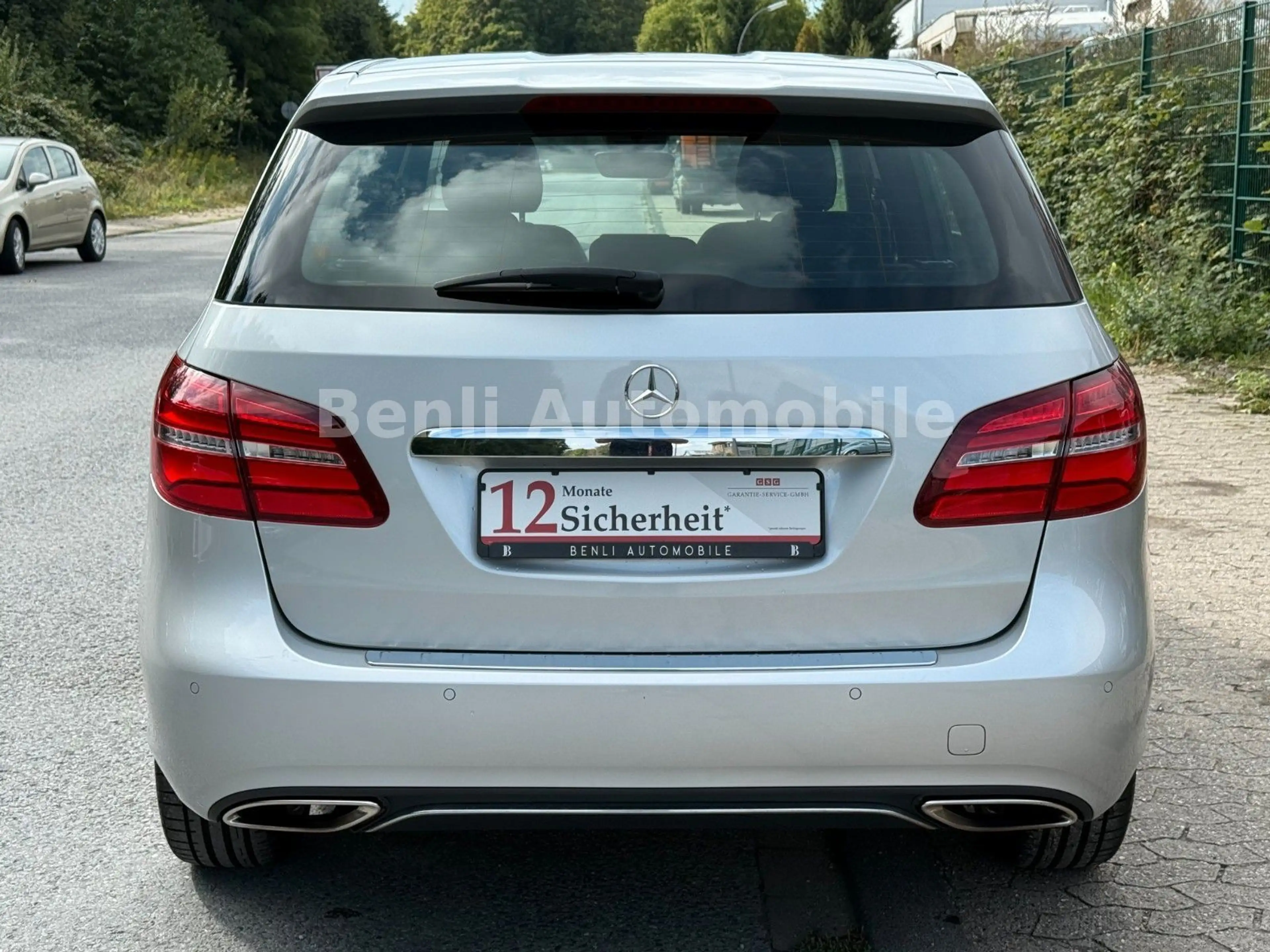 Mercedes-Benz B 200 /URBAN/LED/NAVI/TEILLEDER/SHZ/TMP/TÜV-NEU — photo 4