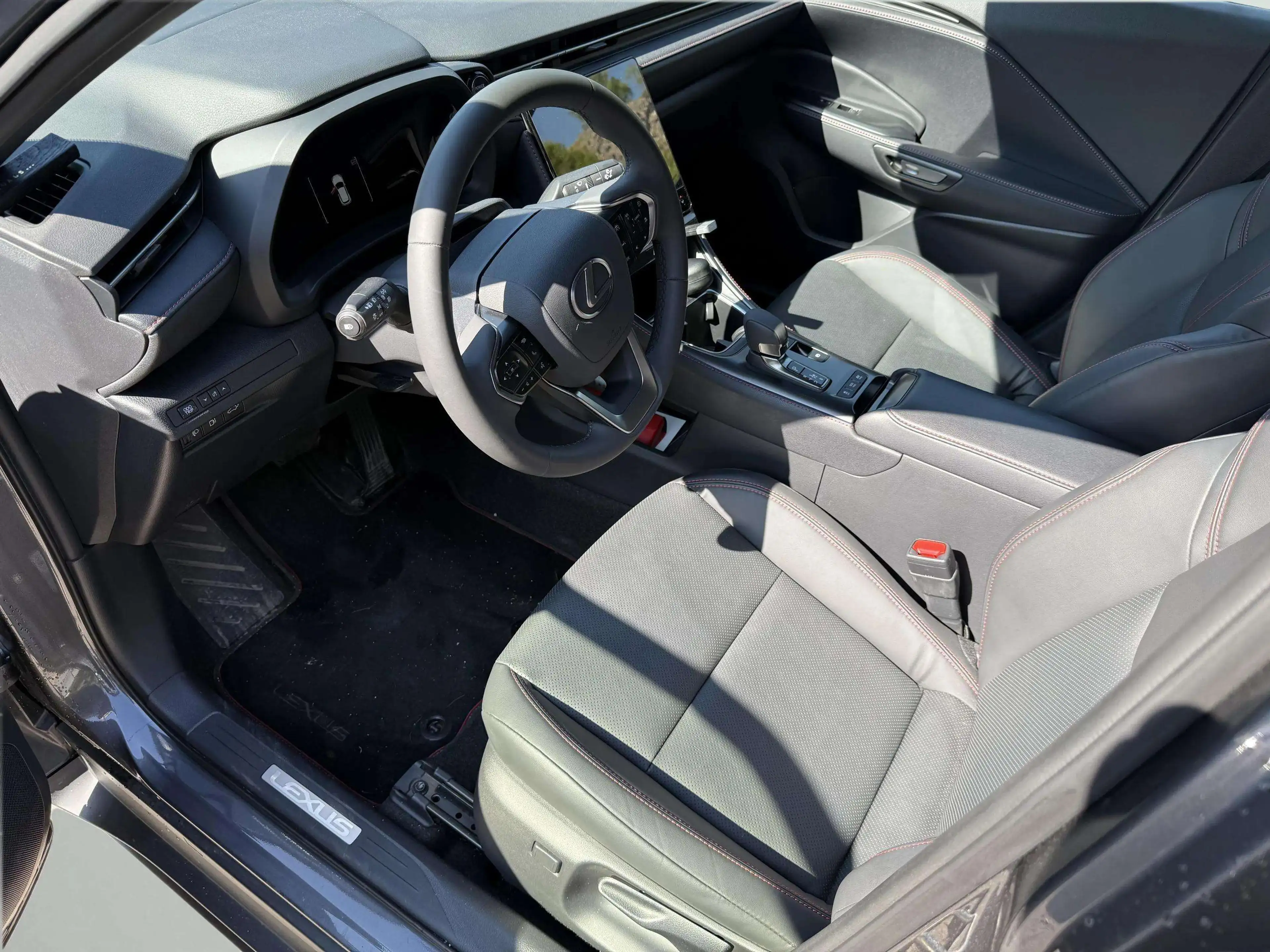 Lexus LBX LBX 1.5i FWD Cool Cool — photo 9