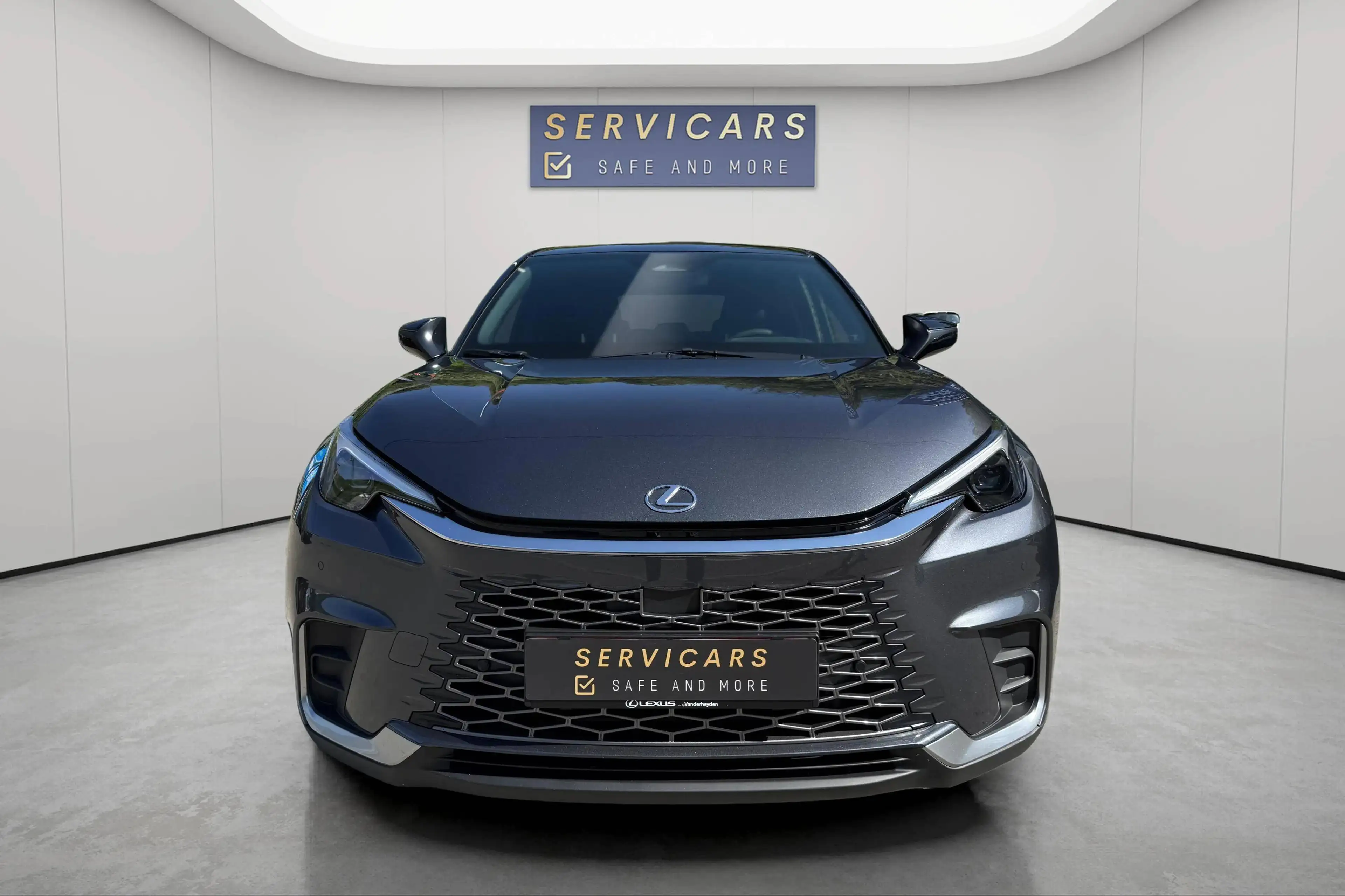 Lexus LBX LBX 1.5i FWD Cool Cool — photo 8